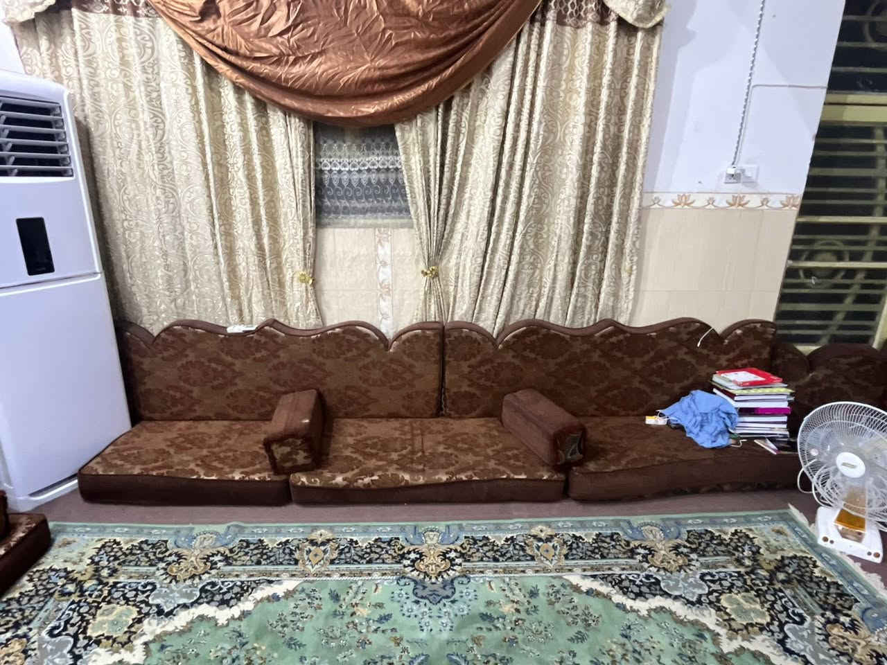 تخم ابو التاج سعره ب٥٥٠  وكعده سعرها ب ٣٥٠  وثنيهن التخامه بيهن مجال وباقي الثريات ب ٣٠ الزوج


**إذا كنت صاحب هذا الإعلان وتريد حذفه لأي سبب، رجاءا أرسل رسالة إلى الدعم الفني**