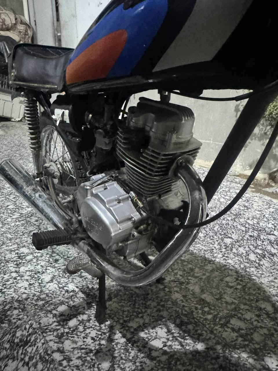 السلام عليكم اربعه كير كلك كلك كللك
للبيع ب325  شلعه ومعدل تخبل الدراجه مكانه نجف


**إذا كنت صاحب هذا الإعلان وتريد حذفه لأي سبب، رجاءا أرسل رسالة إلى الدعم الفني**