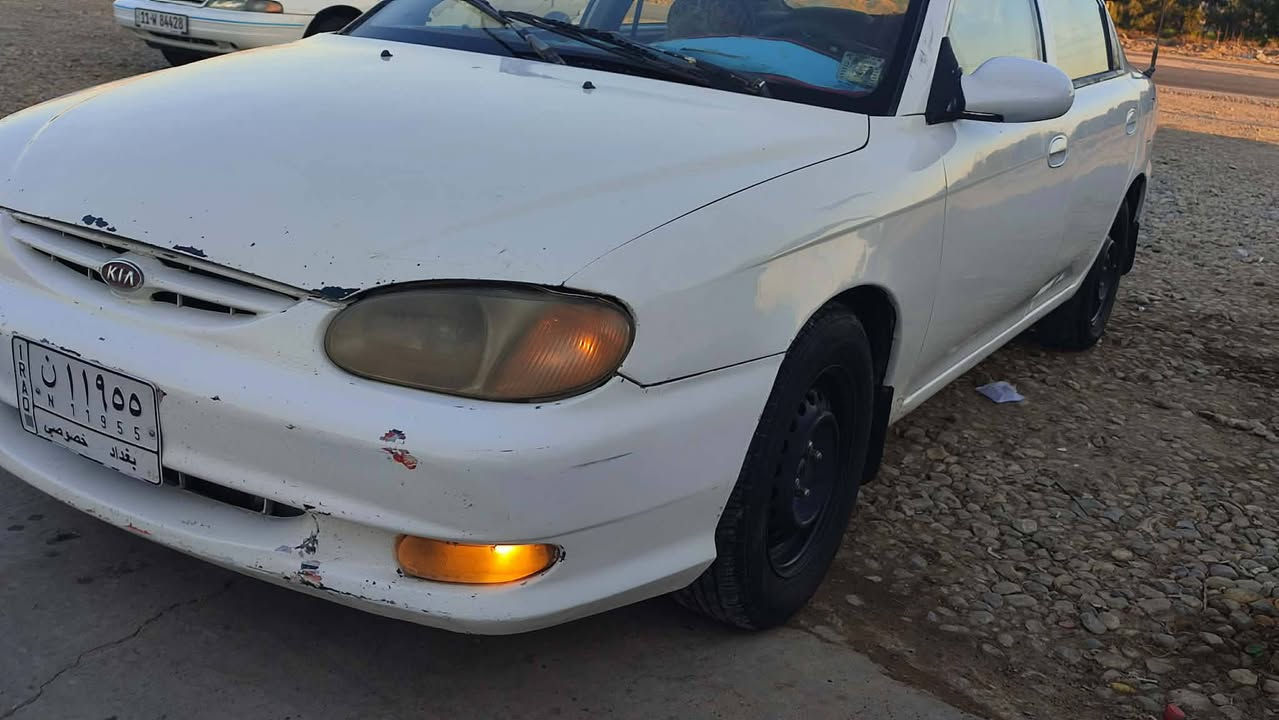 السلام عليكم
سيفيا موديل 2000
مصبوغه عام حداديه نص عمر 
مكينه وكير خير من الله 
السعر 35وبيه مجال  للبيع او مراوس 
***********
