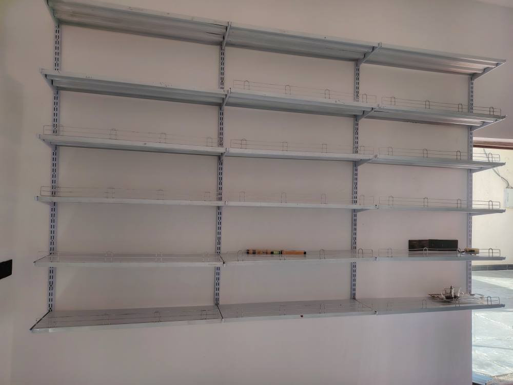 رفوف جدارية للبيع ميسان الأتصال على الرقم او الواتساب *********** عمارة, ميسان
