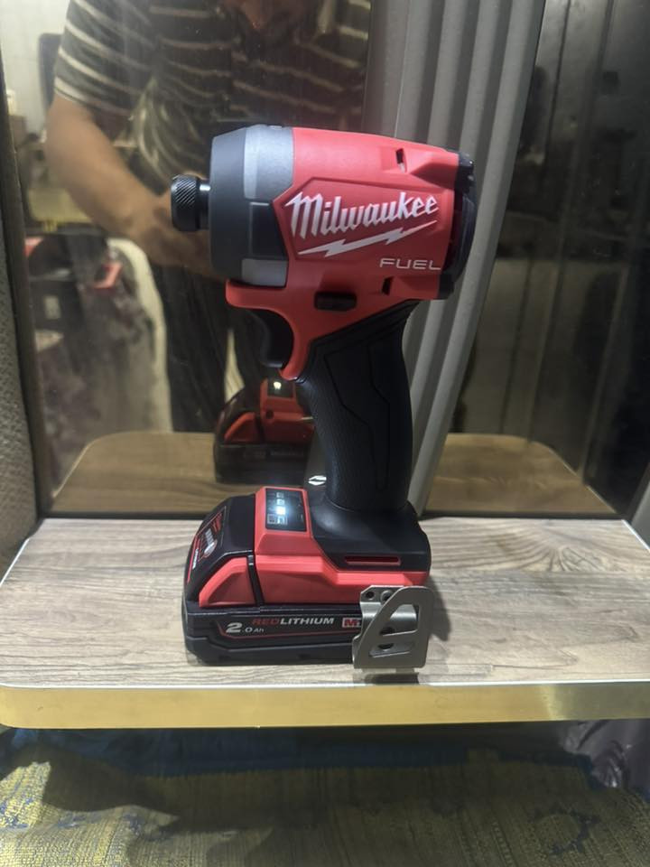 امريكي الاصلي جديد ابد ممستخدم بدون شاحنه قفل 220 الف
***********
