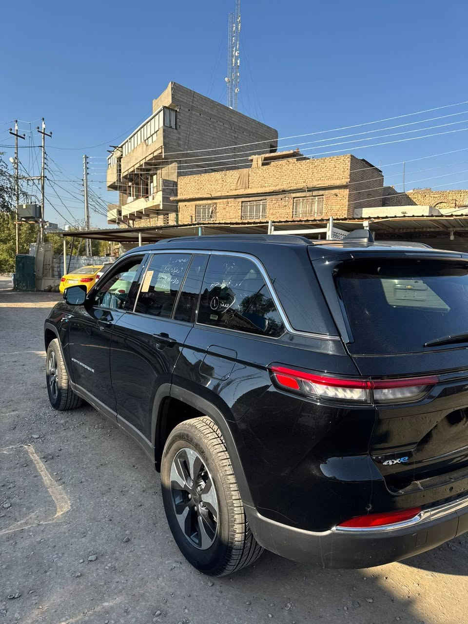 سلام عليكم جيب كراند شيروكي موديل 2024 هايبرد بلكن كلين تايتل بدون حادث وبدون صبخ فول موصفات للاستفسار ***********
