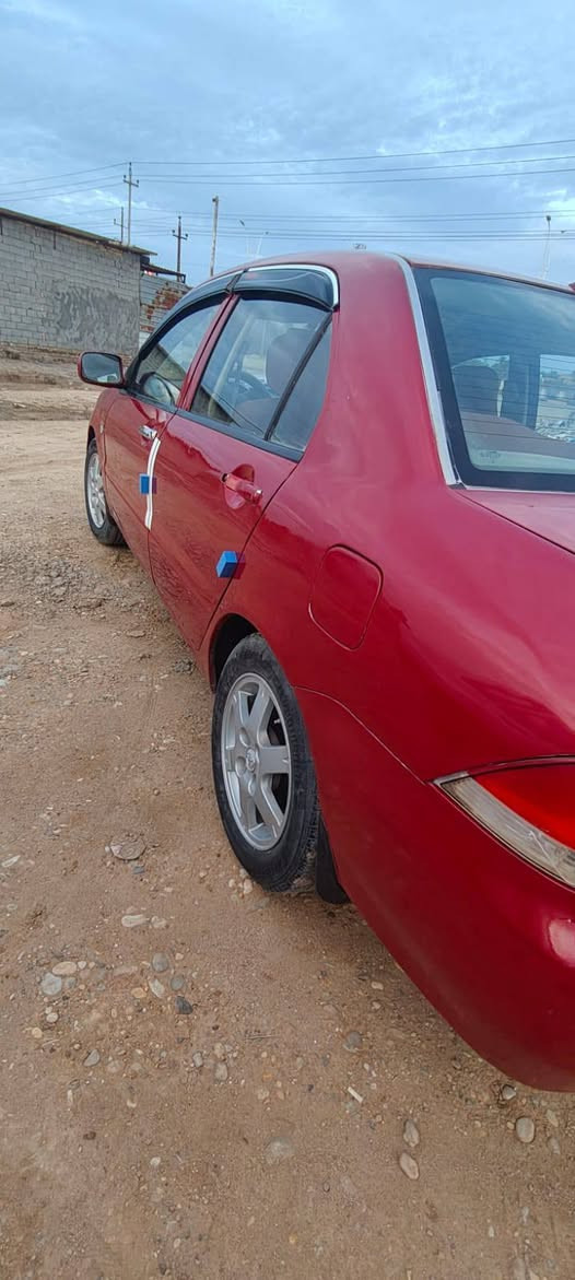 السلام عليكم ورحمة الله
متسوبيشي لانسر للبيع 
الموديل 2008
وارد خليجي
بيه ضربه بسيطه بلجاملغ الخلفي
مصبوغه عام للجماليه فرن 
دشبول صاج غرفه نضيفه
ادك عدك جرس ب 120 
سنتر لوك
بلوجكتر بلادي
ويل كب اصلي 
محرك 1500 مكفول كير مكفول
صدر امامي وخلفي جديد 
للتواصل *********** .. ومازنجر
السعر 72 وبيه مجال
