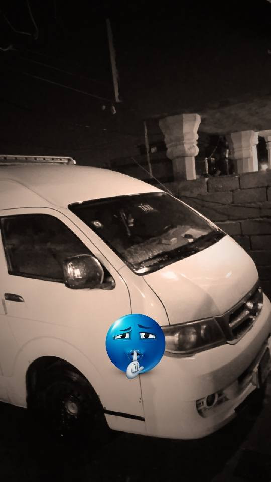 سلام عليكم ورحمه الله وبركاته
 هايجر للبيع موديل ٢٠١٥
 رقم بغداد 
مشروع وطني
محرك تجفيت جديد 
كير جديد 
داخل نضيف 
السعر ١٢٥ وبيها مجال للطيبين 
وترهم مراوس حسب القناعة
الهاتف/***********
الاستفسار 
اتصال وبي واتساب
