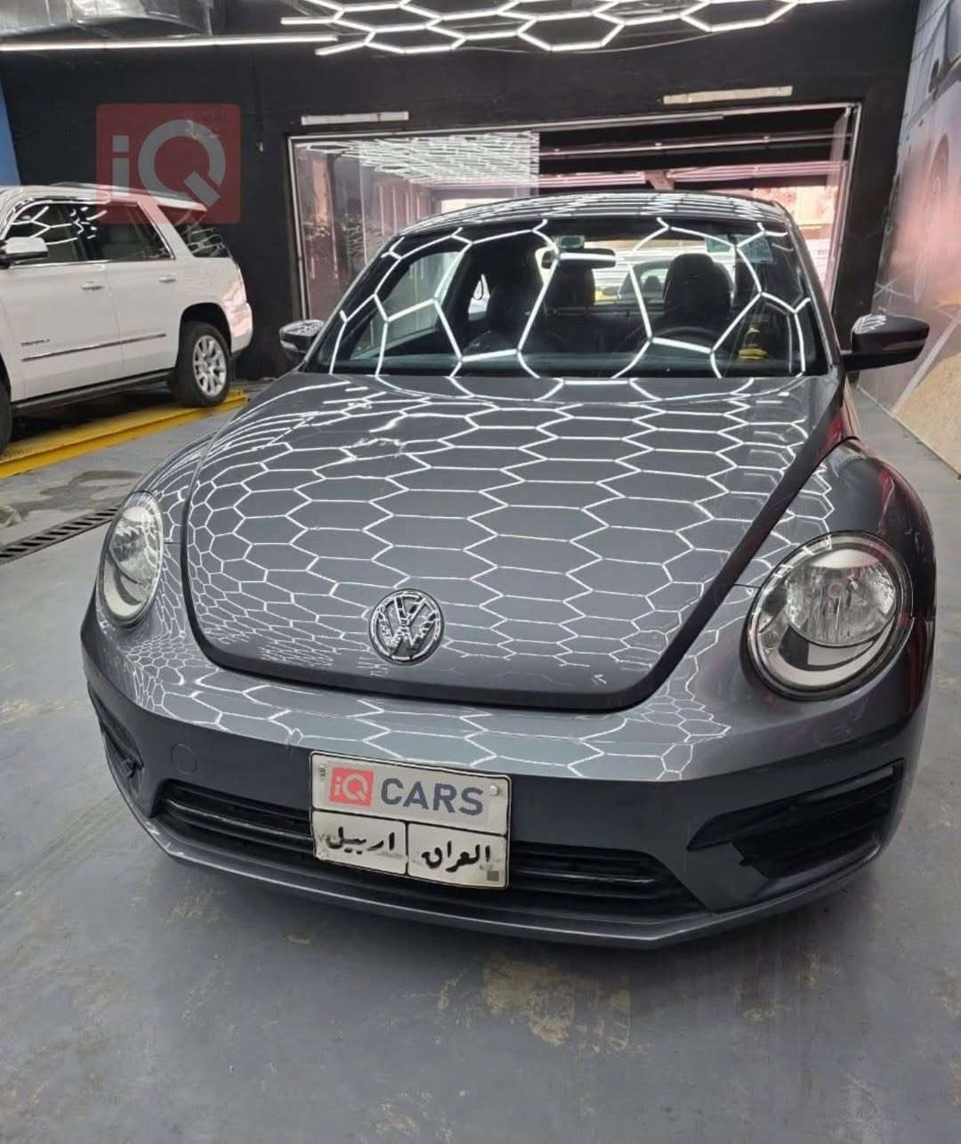 🚗 فولكسواكن بيتل 2018 
✨ سيارة ناعمة ومميزة 

🔹 المواصفات:
 • وارد أمريكي – مرقمة أربيل
 • لون فيلي ميتاليك مميز ونادر
 • محرك 2000 تيربو اقتصادي (4 سلندر)
 • تشغيل بصمة + دخول ذكي بدون مفتاح
 • شاشة لمس كبيرة تدعم GPS + كاميرا خلفية
 • كشنات جلد مع تدفئة – تحكم ستيرن – مثبت سرعة
 • أنظمة أمان كاملة (ABS – ESC – ECO)
 • ماشية 50,000 كم قابل للزياده – بحالة ممتازة
 • حادث خلفي بسيط (صور موجودة)

🔹 ملاحظات مهمة:
 • مابيها أي نقص – وجاهزة بالكامل
 • ما تحتاج أي صرف، تركب وتستعمل مباشرة

📞 للجادين يوجد وتساب ***********
