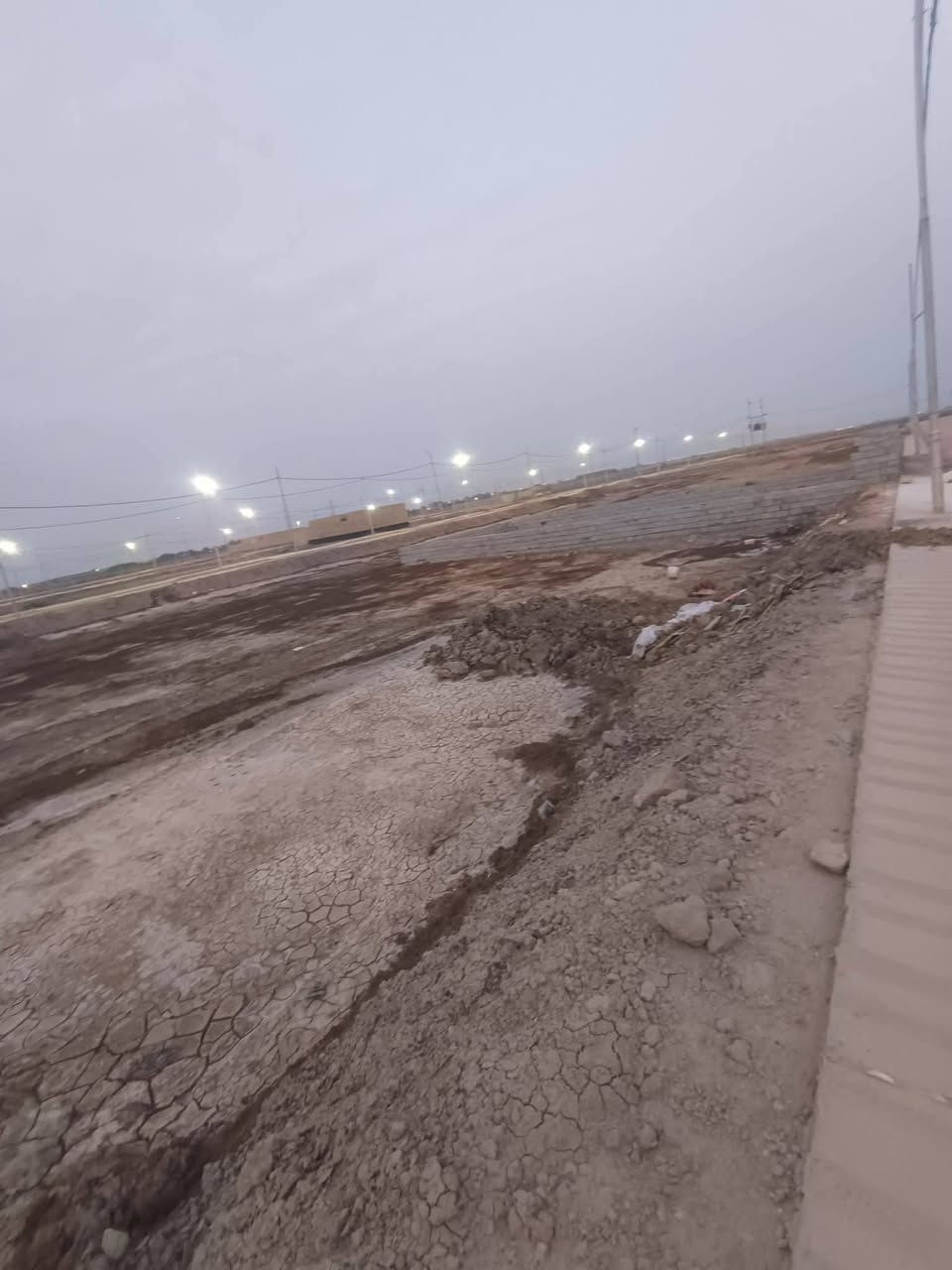 أرضك اليوم… بيتك غدًا 🏠
قطعة أرض سند 25 مميزة داخل مجمع سكني متكامل الخدمات💚

📌العنوان 📍 حي الزيتون خلف مجمع الزهراء عزيزي شريف🌿

✅المساحة 150 متر الواجهه 7 ونص والنزال20 

✅عرض الشارع 12 متر ♦️

الاستفسار اكثر واتساب او مراجعه المكتب بالجلبية 

‪***********‬‏
