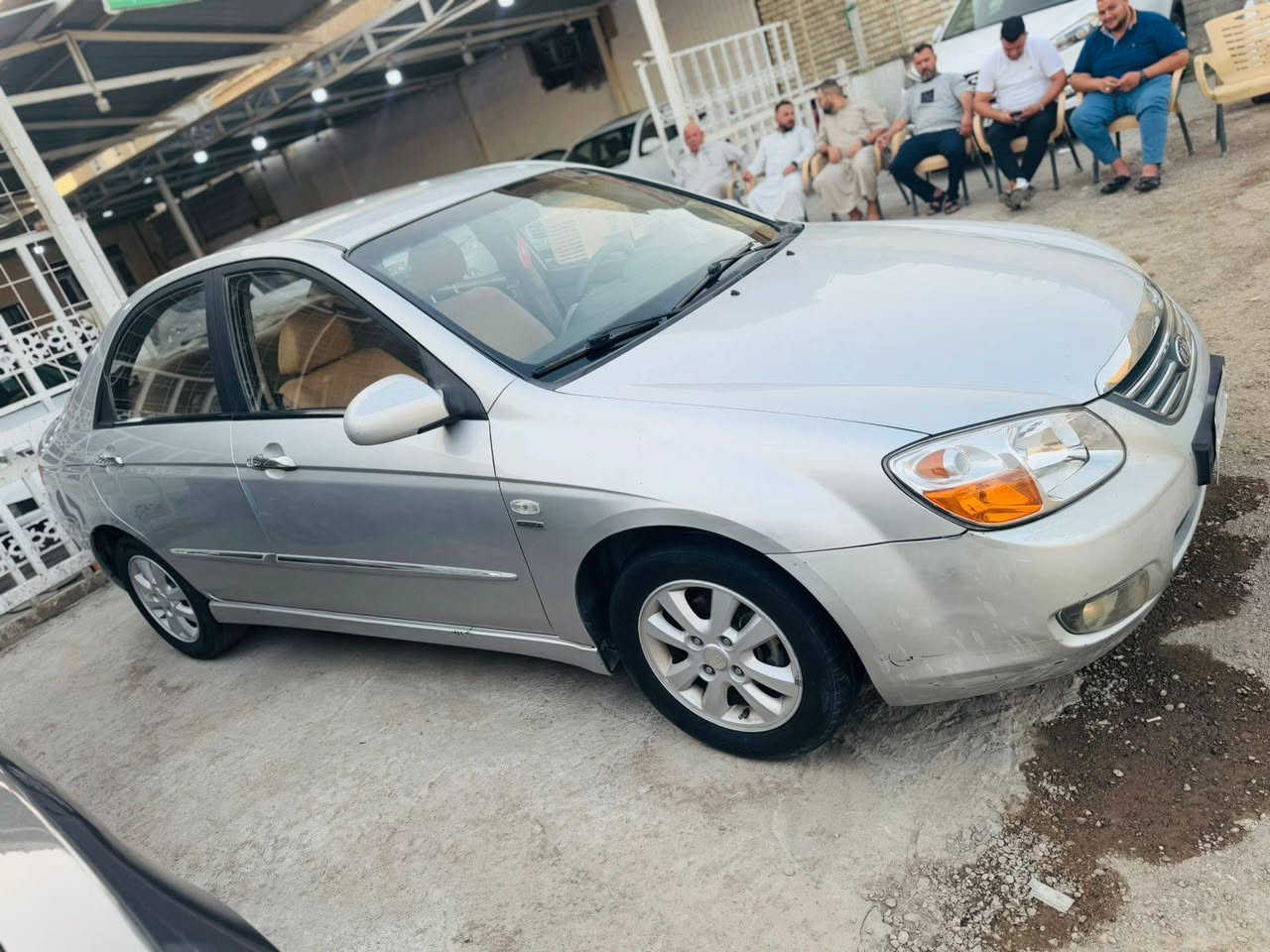 السلام عليكم سيراتو 2008 خليجي محرك 1600 دوش مكفوله من الصبغ والتبديل شرط الفحص محرك كير حداديه كلهه جاهزه وجديده وما ناقصهه كلشي وبلخير ع ياخذهه سعرهه 95 بيهه مجال مكاني بغداد اليوسفيه ورقمها بغداد الانكليزي يعني محوله جديد هزه سنويه فحص كامل ***********
