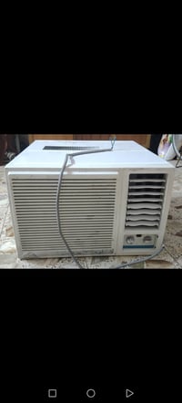 مكيف طنين يشتغل بس فان للبيع سعره 150 عنوان مدينة الصدر هاتف 077358930...