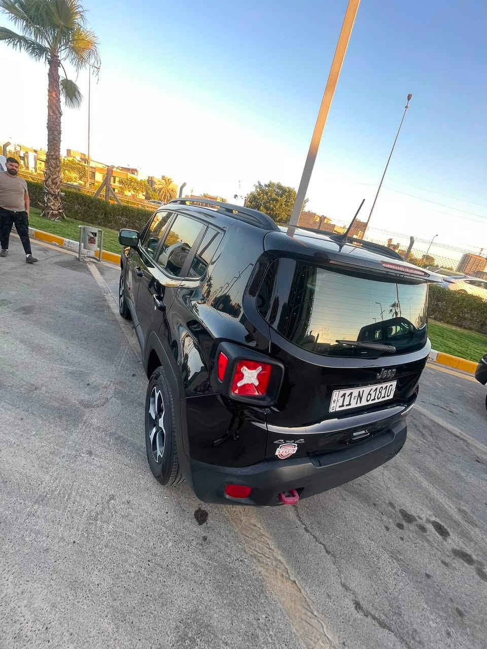 السلام عليكم
جيب رينجيد 2019
تريل هوك 
حادث جاملغ وبنيد 
بانوراما
تشغيل بعد 
بصمه ابواب وتشغيل 
5وضعيات قياده 
كرسي حضن شعار تريل هوك 
وباقي المواصفات المعروفه بالتريل 
السياره ماشيه 27
رقم وهزه جدد
عليها ادامه كامله ولا كلوب بالدشبول السعر 126 وبيها مجال بسيط مكانها بغداد الغزالية *********** موجود واتساب
