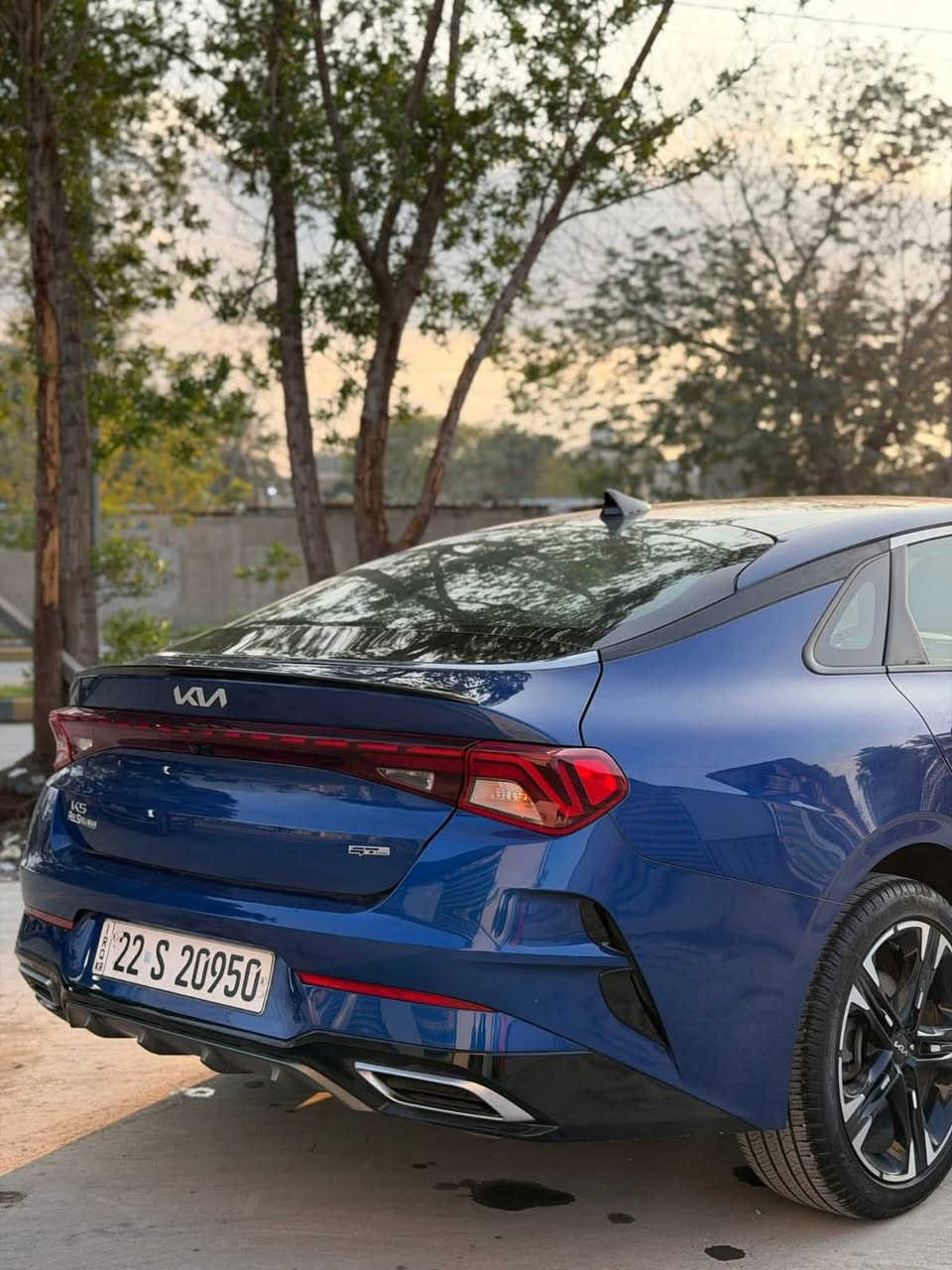 كي فايف جيتي لاين 2024 K5
فول واحد ع واحد رقم اربيل باسمي
السعر 185
***********
ماشيه 36 الف كيلو 
 حادثه خفيف  فقط جاملغ امامي صفحه سايق وبنيد مبدلات سياره نضافته 100‎%‎ صور لحادث بل منشور
