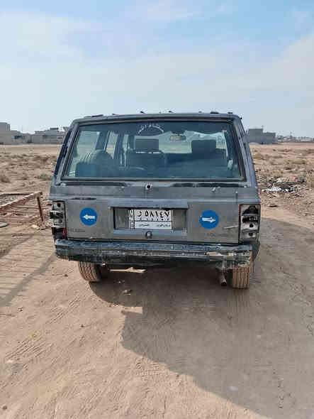 السلام عليكم جيب شيروكي 91 رقم صلاح الدين سنويه خضره وكاله عامه بسمي دفتر بانزين شرط التحويل والوكاله 
محرك وكير ونجي سعرها 18 وبيها مجال بصيط 
***********
