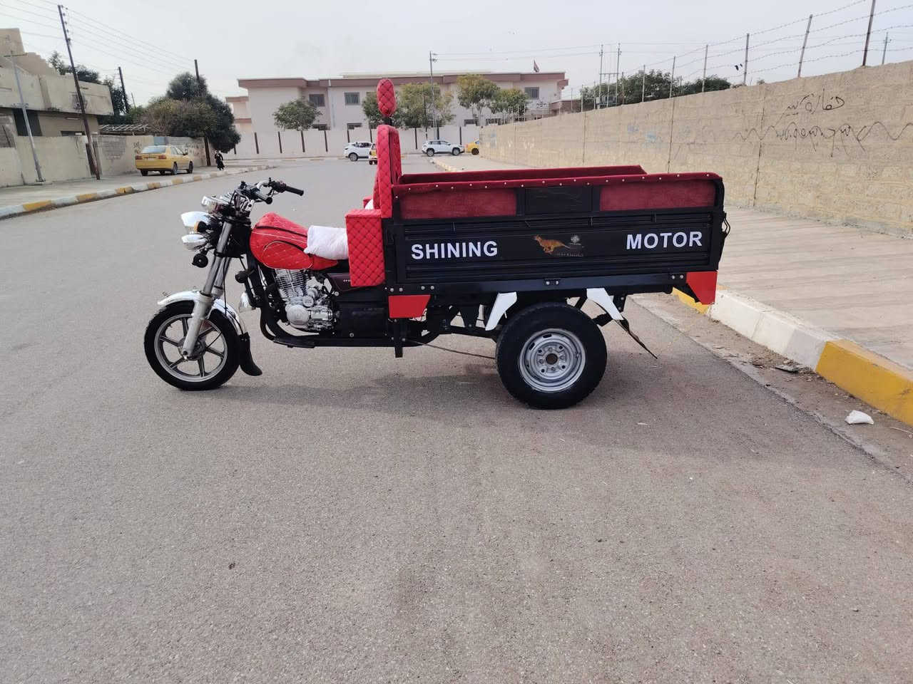 ياالله سلام عليكم شباب عندي هاي الستوته فحل عالي رقم سنويه كامل شاخوان  شرط تحويل ثاني يوم
موديل   2017محرك 26شرط ركبه ستوته جاهزه كل عيب مابيها شرط  كهربائيات كلها شغاله اي نقص مابيها تخم تاير جديد جوبلس ستوته مكفوله    *********** شراي خابرني     مامتواجد عل فيس رجاء المو شراي لا يكسر بمال العالم تحياتي للجميع السعر    مليونين 300وبيها مجال حگ الجيه ويرهم مراوس حسب التفق
