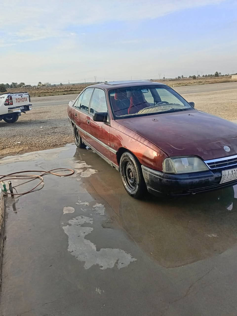 أوميكا 1988 بلادي
بدون ظربه وبدون خياس بيهه جراد كير ومحرك ياباني ونجي 
كهربائيات باتري تخم تاير جديد 
صدر أمام جديد غرفه جديده..سنويه ماصاقطه 
عليه غرامه ٣٠٠الف تنزل من سعر السياره... السياره بسمي 
صارلهه عندي ٦سنوات 
السعر ٣٥ وبيهه مجال شي بصيط 
المكان ديالى بعقوبة 
***********
