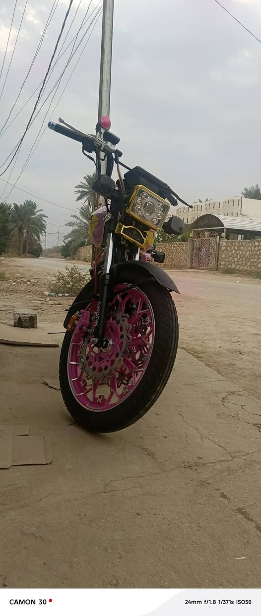 يا الله سلام عليكم دراجه للبيع سافان طالعه 15/10/2025 مكفوله كفاله عامه أوراق كامله كهربايات كله شغال دراجه ما ذب عليه ربع زيرو مكينه كارتون بعده وكيل دشبول كتروني دراجه شرط انضف من الصوره بعده زيرو السعر 825 وبيه مجال للشراي اتصل وبيك خير وتدلل ***********
