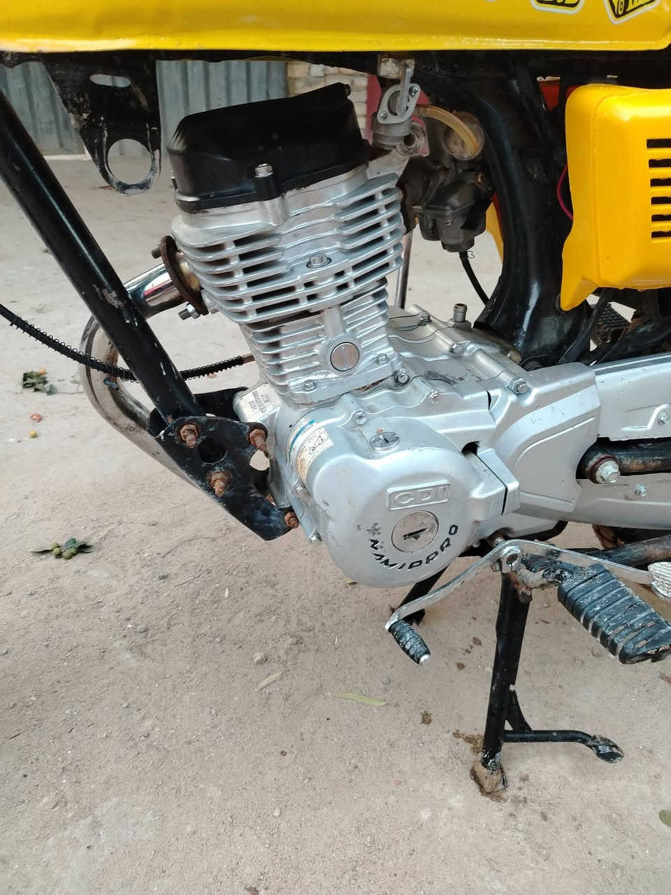 السلام عليكم دراجه للبيع 4 جير موديل 13 الدراجه كلك دراجه نظيفه وحلوه محركنا نامه مبروك السعر 450
هذا رقم موبايلي***********
