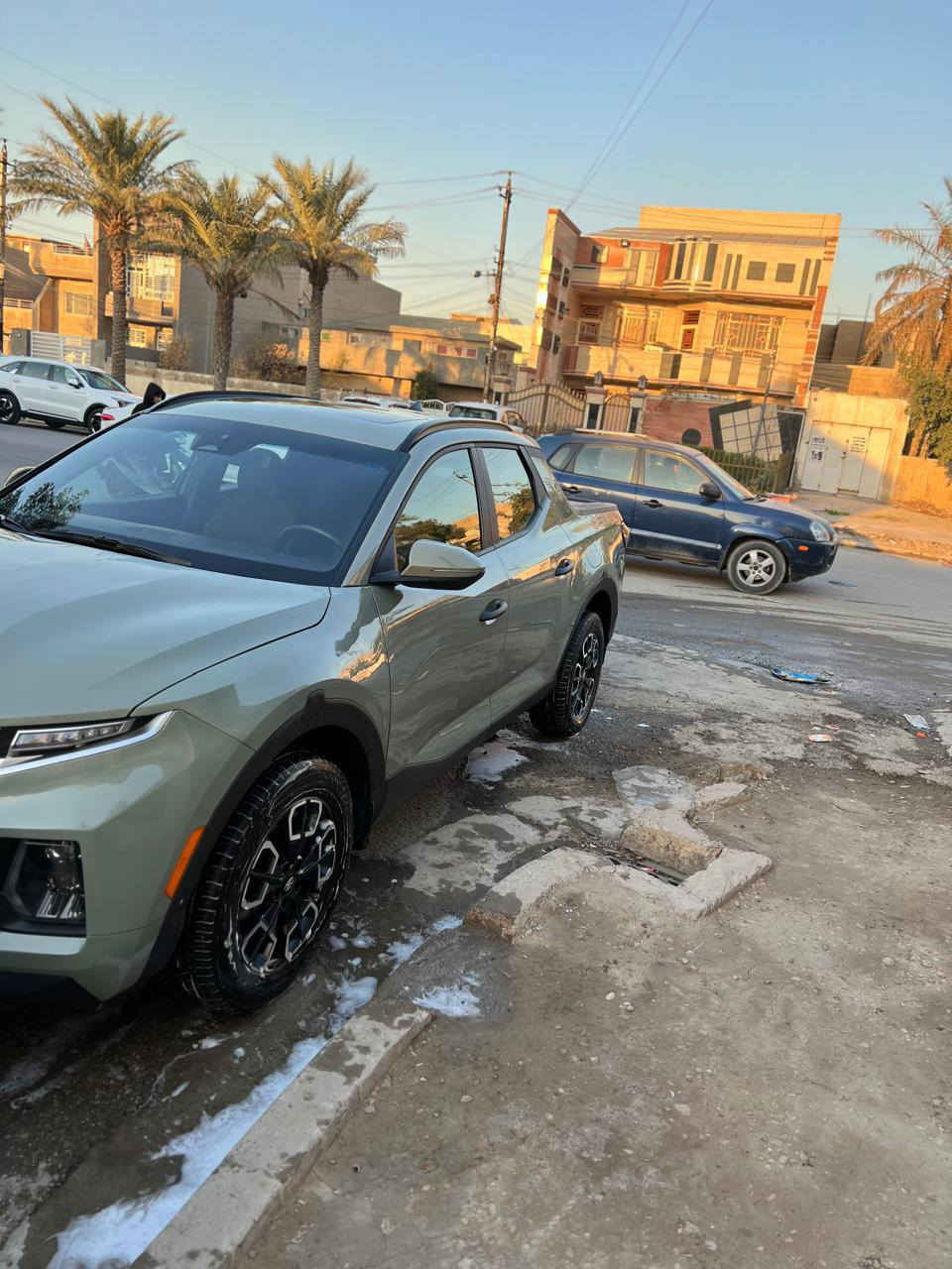 هونداي سانت كروز مكفوله موديل 24 ماشيه 32السعر 210 رقم هاتف ***********
