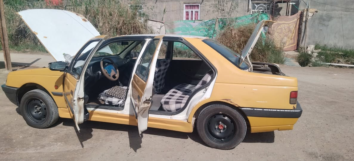 سلام عليكم بيجو روئ للبيع مديل 2009 رقم الماني السعر 15 وبيه مجال ***********
