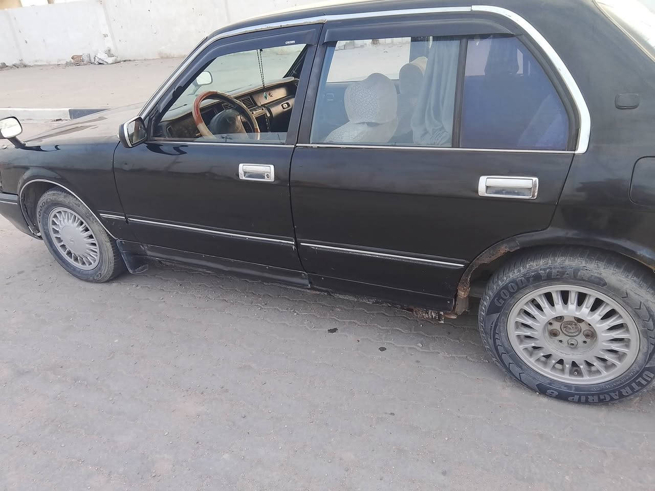 لسلام عليكم سيارة أرنب للبيع مديل 95 مكفولة من الكص والنقل جثة مكينة 2500  فنر بلاد أكسل 3 قطع مكينة وگير وتبريد كفالة وحدادية جيدة  السيارة مصبوغة عام  بيها خياس بالهلالات راعيها يريد تحويل السعر 48 وبيها مجال قليل العنوان البصرة ***********
