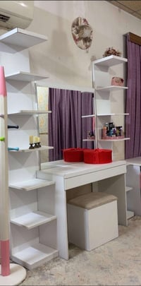 ميز تواليت • نظيف • أربيل