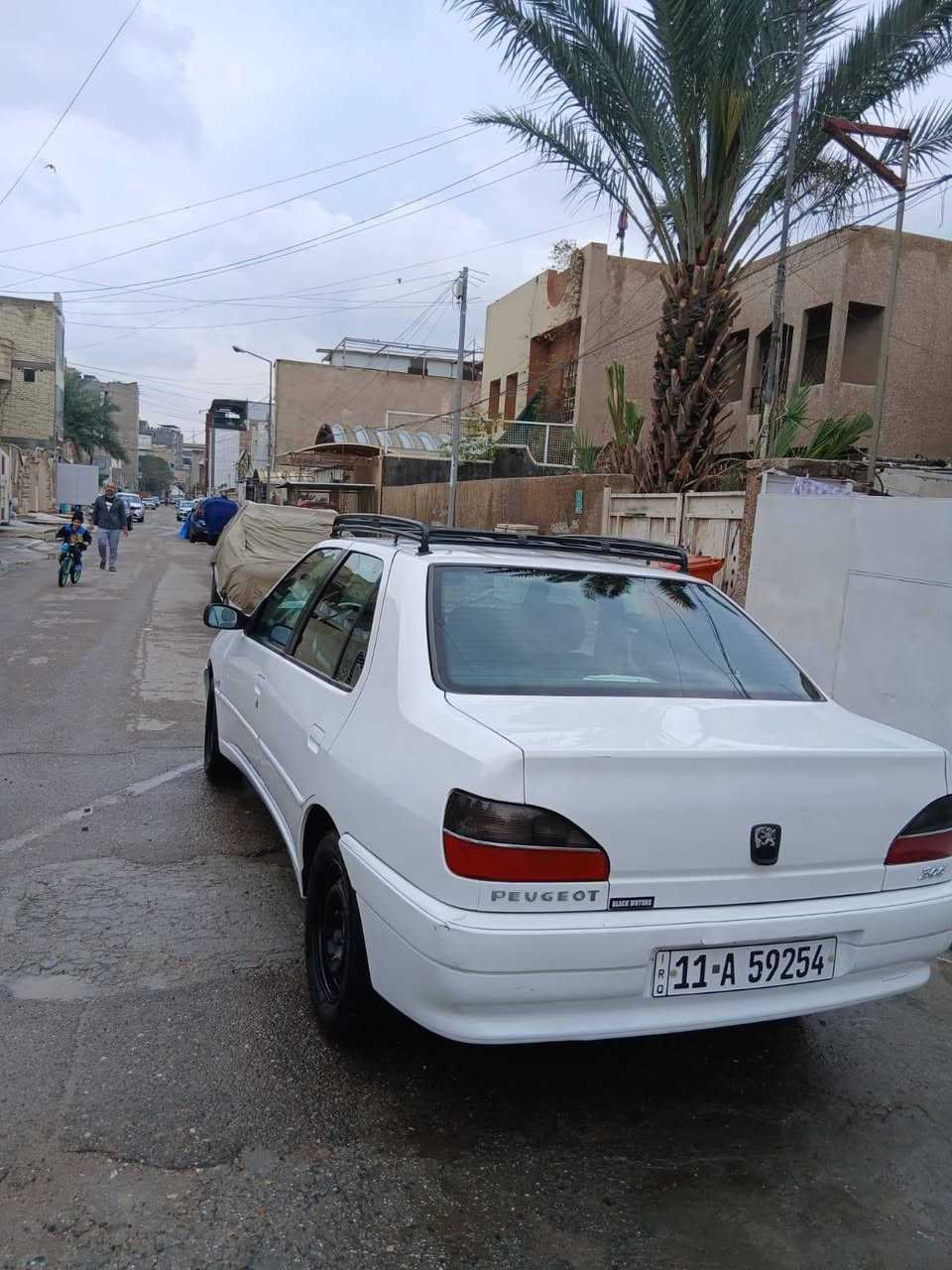 يجو فرنسي 2002  السيارة بسمي هزه وسنوية ورقم بغداد جديد
تخم تاير وصدر امامي خلفي جديد  السيارة بلادية ضفيرة لاملعوب ولا مجطل السيارة كلها علا وضعية الشركة حتى الدوشمة تدفئة وتبريد ثلج السيارة مابيها اي نقص مكان السيارة كرادة ***********
