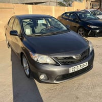 كورلا للبيع  موديل 2013 كير ومحرك شرط  تواير وصدر جدد ضرر بونيد وجاملق...