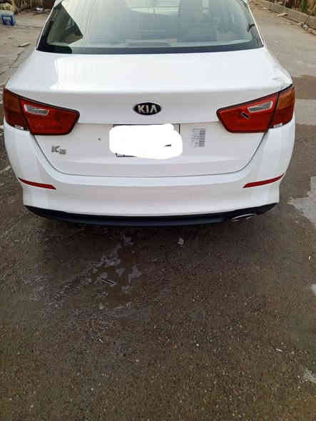 السلام عليكم كيا اوبتما مديل 2014 خليجي مكينه. 2000
السياره مصبوغه. عام. 
السياره. حاليا باجر تكمل. بدلت. نص. مكينه. حاويه. ضمان. 3 اشهر.  بساتم.  كرنك. سلندر يعني. بس الكور القديم رجعته . ومبدل. دعاميه اماميه. ولايتات. وبلوجكترات.   مبدل. كمبريسر. وراديتر التبريد ثلج. فقط اكو ليك اما. صونده اما فريز. لين. الصونده من جها الفريز. بيها دهن.  تحتاج فقط. صدر امامي. مو كامل. لاستيك. رباط. وقواعد. دبل.
والكشر. شويه يرادله ترتيب  السياره  المكينه. بعتبار. حاويه صارت ترايك. للبصره. مكاني بغداد البياع رقمها ذي قار مشروع وطني ب اسمي .  عليها. غرامه والسنويه ساقطه. واكعه من السعر  اللغود والحوض. سليم. ذكرت كل التفاصيل. سعرها. 
(( 88 ))

***********
 الرقم بي واتساب
