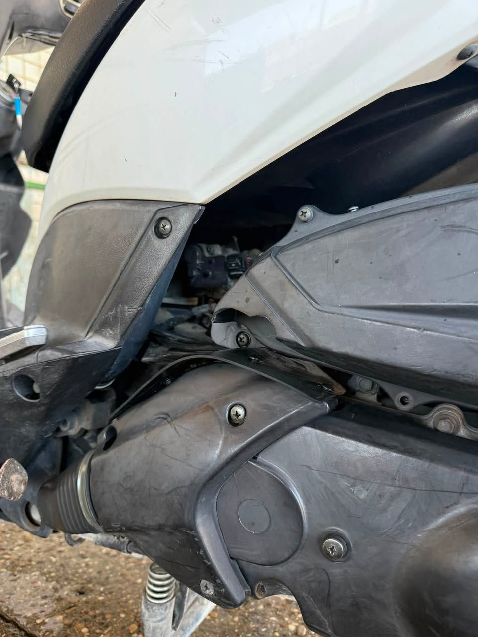 السلام عليكم جي تي ار مقفوله ممفتوحه
ملاحضه دشبول ضررها وبسيط جداً 
السعر1050.000
وبيها مجال لاستفسار تواصل واتساب *********** اتصال
مكاني بغداد الشعب
