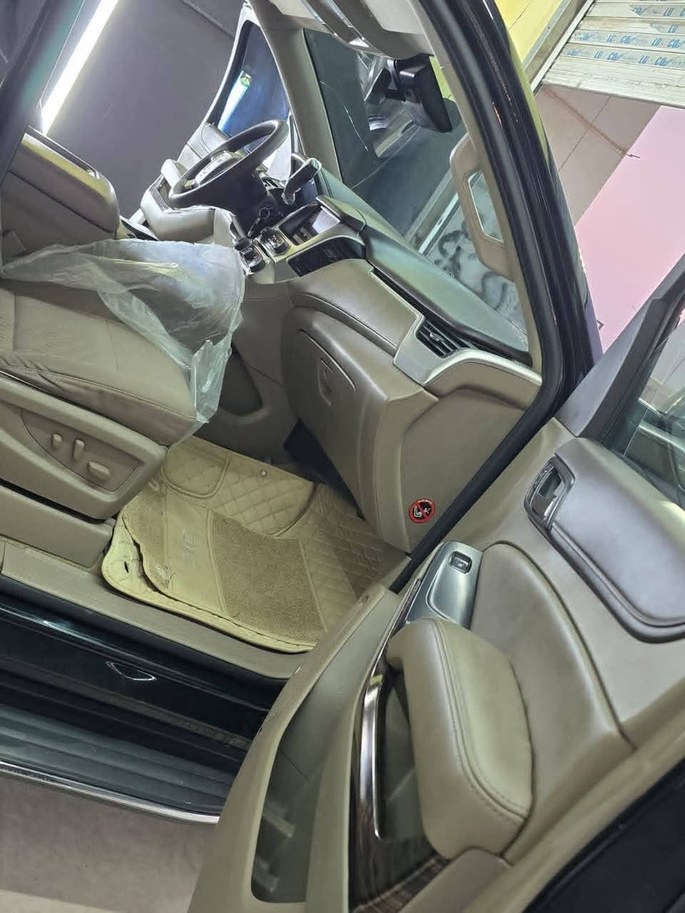 سلام عليكم ورحمة الله وبركاته جمسي يوكن البيع أدوات 
سعر 145قفل الشراي تصال على رقم ***********
