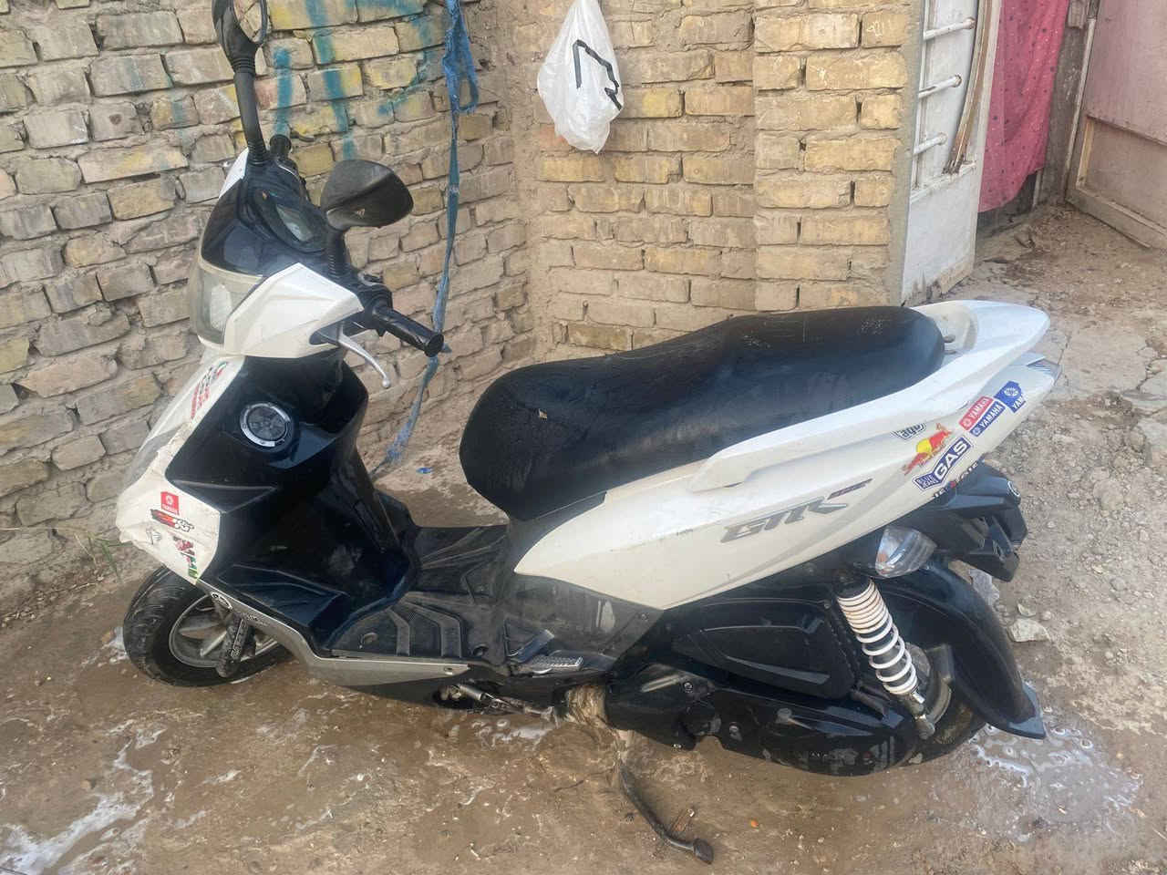 جي تي ار للبيع السعر 900
بغداد الامين الثانيه للاستفسار ***********
