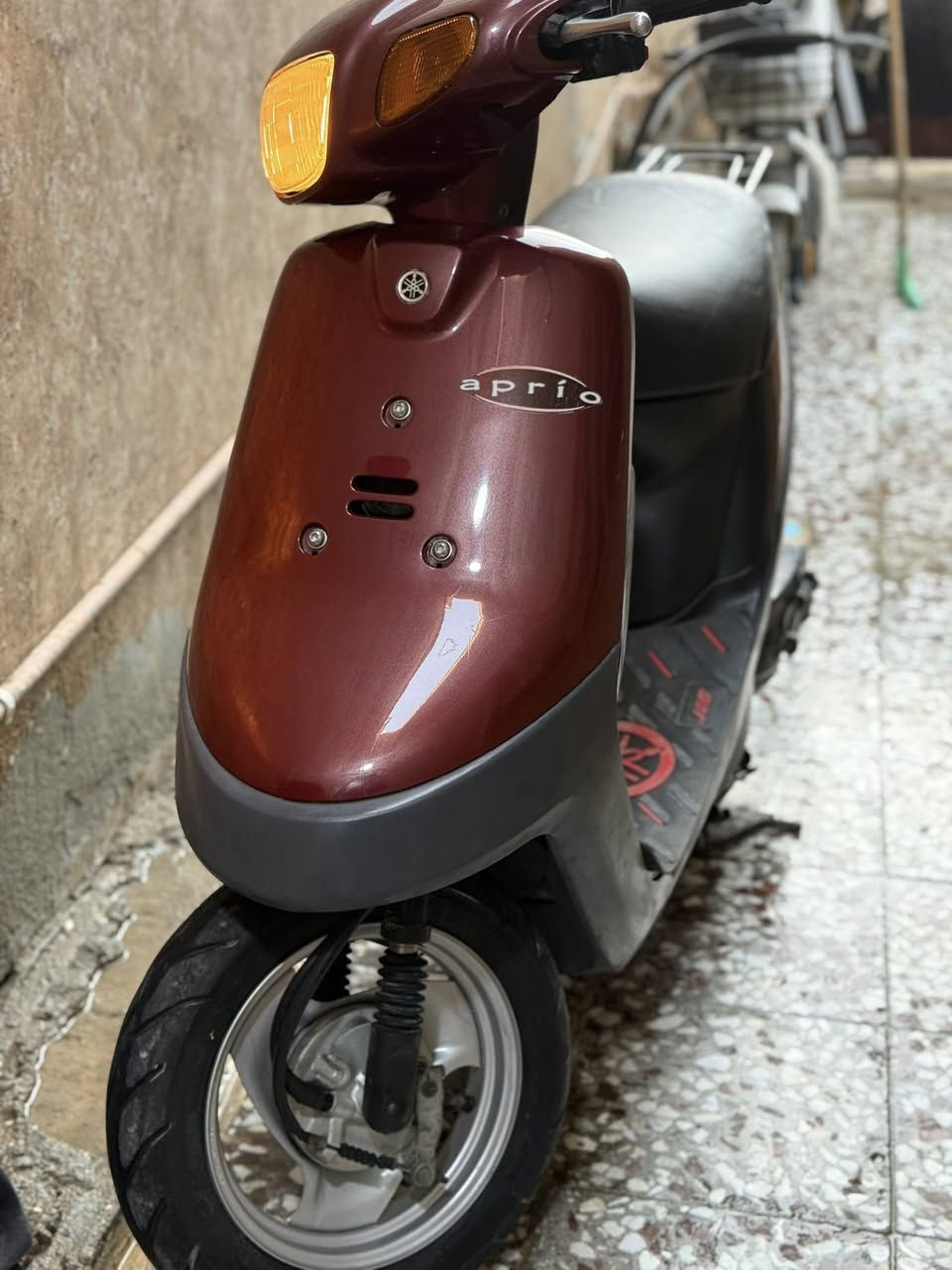 دراجه بطه 2003بعده جيس باكيت محرك يشك الكاع مكاني كربلاء طريق الحر 850وبيها مجال حك الجيه***********
