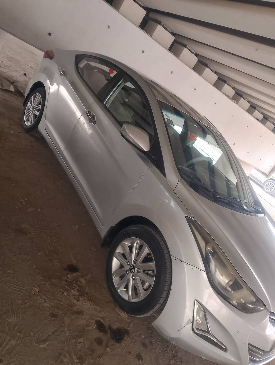 سلام عليكم سياره للبيع لانترا16خليجي مكفوله من ضربه وتبديل بس صبغ مكان مكينه وكير خير من الله حداديه وتواير كارتون سنويه 28ارقام انكليزي ذي قار مكان ناصريه السعر 110الرقم ***********
