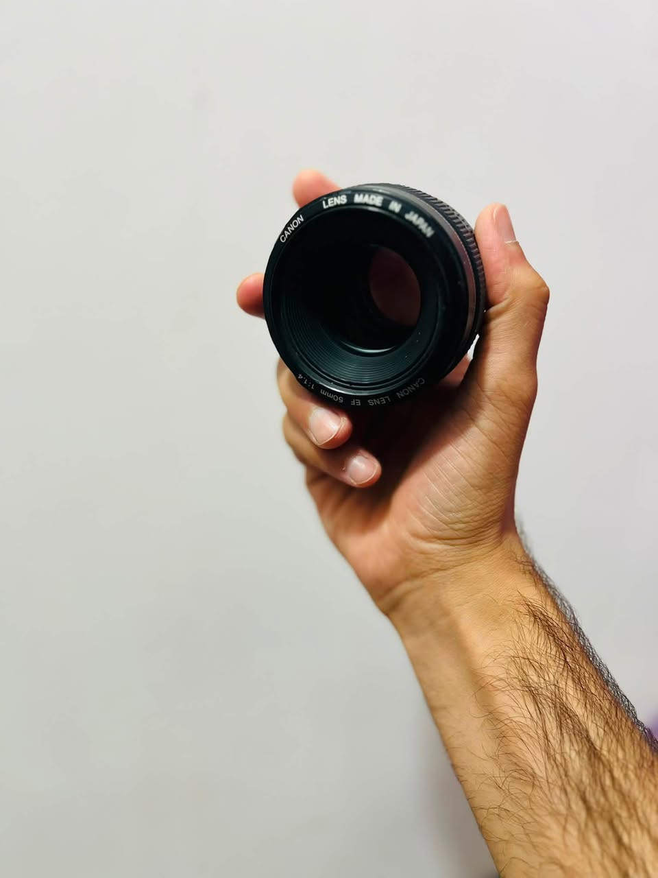 السلام عليكم 
عندي هاي عدسة كاميرا 
نوعيتها Canon 
الاصليه اليابانيه ماحتاجها شنو سعرههه اريد ابيعهه


**إذا كنت صاحب هذا الإعلان وتريد حذفه لأي سبب، رجاءا أرسل رسالة إلى الدعم الفني**