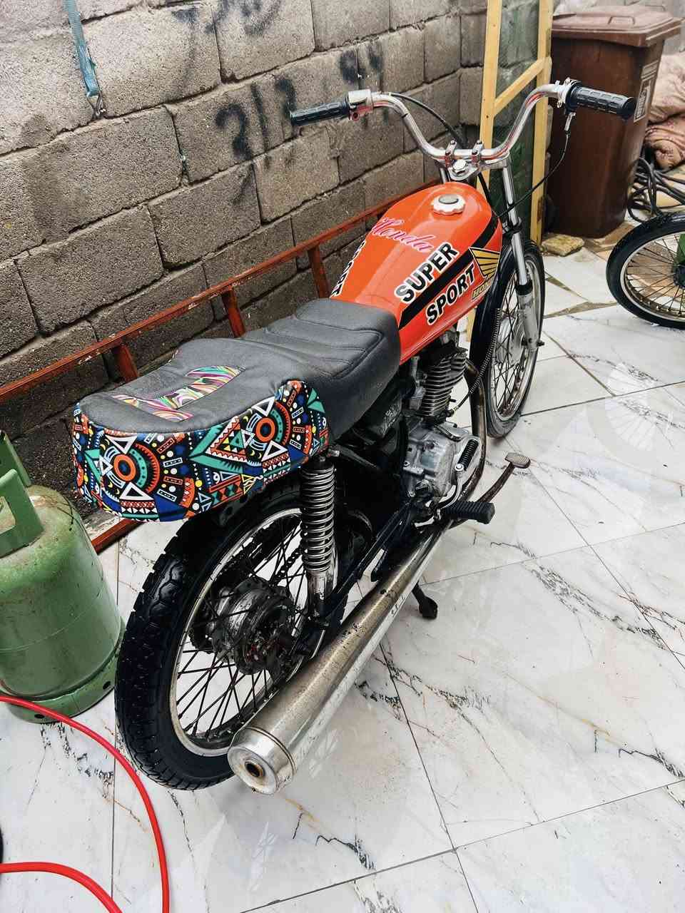 ‏سلام عليكم ‏دراجة للبيع محرك رابيدو حلوه ‏نظيفة سعر 350 مكان البصره 5ميل *********** ￼￼￼￼￼￼￼
