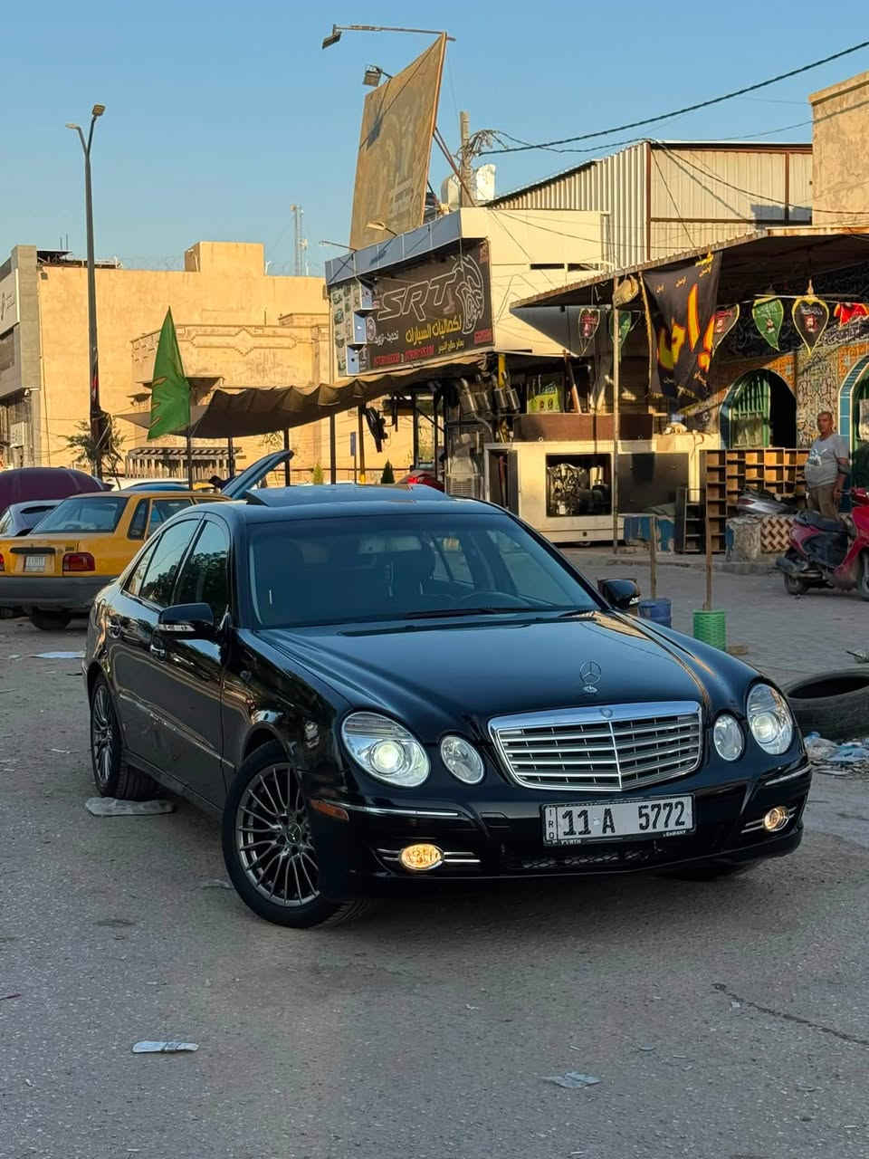 مارسيدس 211 /E350 المرغوب مديل 2009 فول مواصفات 1/1 كشنات جلد تدفئة وتبريد فتحة شاشة كامره خلفية  تحكم ستيرن مانع انزلاق بعد بيها هواي مواصفات منضومة زنون ابلادي السياره جديده بمعنا الكلمة بيها 4 قطع صبغ اثر جراد فقط رقم بغداد مميز باسمي تحويل مباشر هزه جديده حدادية تخم تايرات جدد السياره احلى من الصور السعر 123 بيها مجال بسيط مكان السياره بابل مركز المدينة ***********
