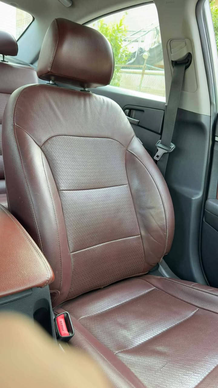 النترا 2017 وارد ايراني VIP GLS
فووول مواصفات للاخير...  1/1
عداد المسافه 150 الف حقيقي 
مواصفات: 
بصمة تشغيل 
وبصمة ابواب
 بصمة 2
حساسات امامي خلفي 
شاشه كامره اصلية تدعم الكار ابلي
تدفئه وتبريد كشنات امامي 
تدفئة كشنات خلفي 
تدفئة مقود 
تبريد بيانو مركزي و خلفي و مناخين
3 انضمة قياده 
تحديد مسار 
رادارات اماميه و جانبيه
مري قلاب عند الرجوع + اشارة + شفط
خزن كشنات ميموري 3 وضعيات
كشن السائق كهرباء 3 وضعيات 
فول تحكم ستيرن مع مثبت سرعة 
لد امامي + لد خلفي 
فتحة سقف 
كشنات جلد لون قرميدي 
كشنات خلفيه قلاب + 3 تجاوي
بصمة مع ترحيب عند الاقتراب 
صندوق ذكي يفتح عند الاقتراب 
فول سستم سماعات مع التويترات 
نضام مكابح (ابريك) Abs  
وبعد بيها هواية مواصفات والجناية مالتها يعرفها 
السيارة ادامة صدر جديد اصلي 
باتري جديد اصلي
السيارة بيها كد شبر صبغ بحافة البنيد فقط
للاستفسار يرجى الاتصال على 
رقم الهاتف ***********  واتساب 
مكان السيارة موصل
