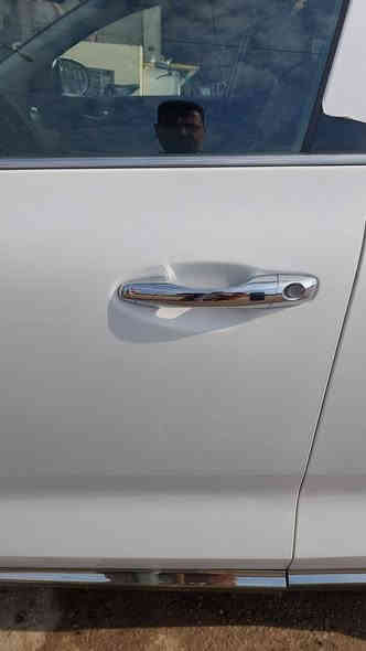 كيا سورنتو خليجي مكفوله من الضربه ماعدا ملاحظات بسيطه مأشره بالصوره موديل ٢٠٢٠ رقم قادسيه جديد تحويل مباشر محرك ٦ ماشيه ١٦٦ الف تخم تاير حداديه جديده محرك جيد جدا  تبريد شغال ٧ راكب بصمه السعر٢٤٠ وبيها مجال بسيط العنوان الديوانية الشاميه للإستفسار الاتصال ***********
