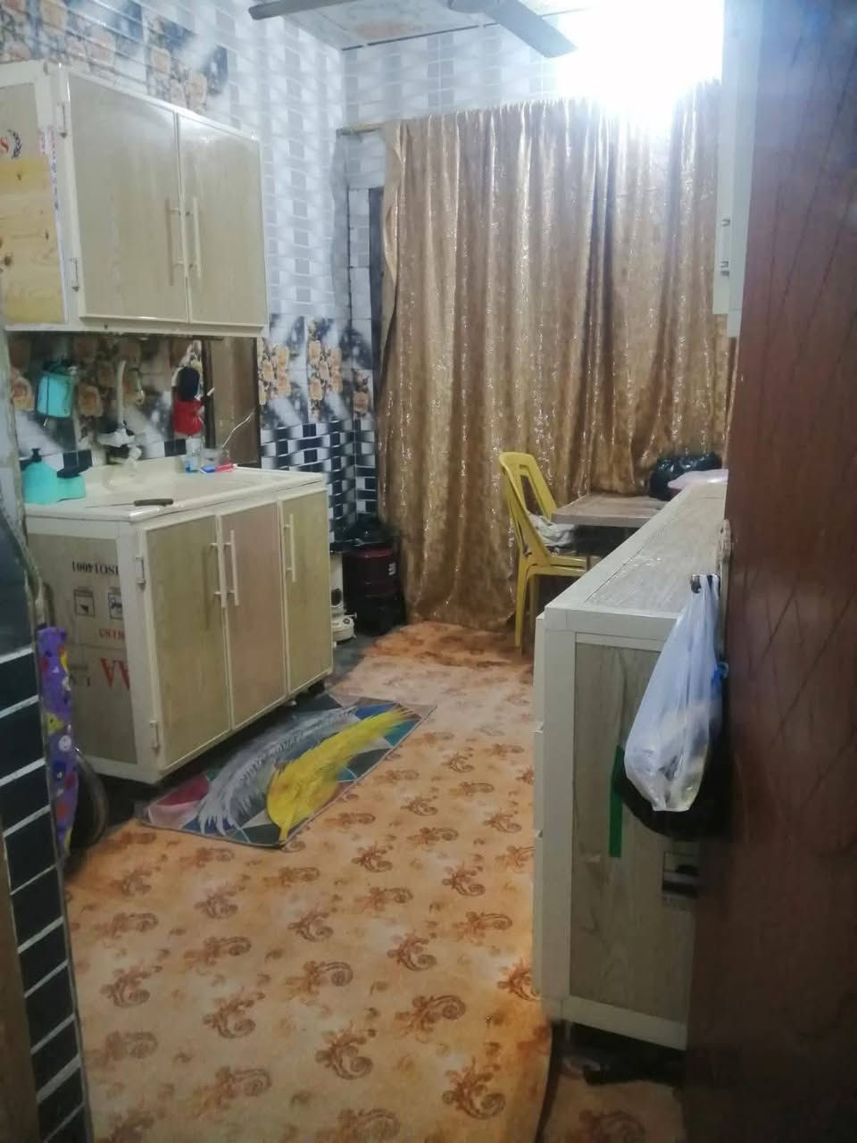 السلام عليكم البيت لبيع نهايت الحضار البو جاسم 100مترر منور 2 الستفسار على رقم ***********
