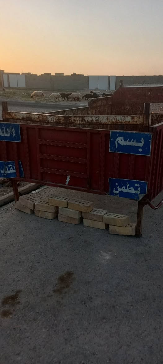 سلام عليكم محجر البيع سعر 250 وبي مجال مكان بغداد المعامل ***********
