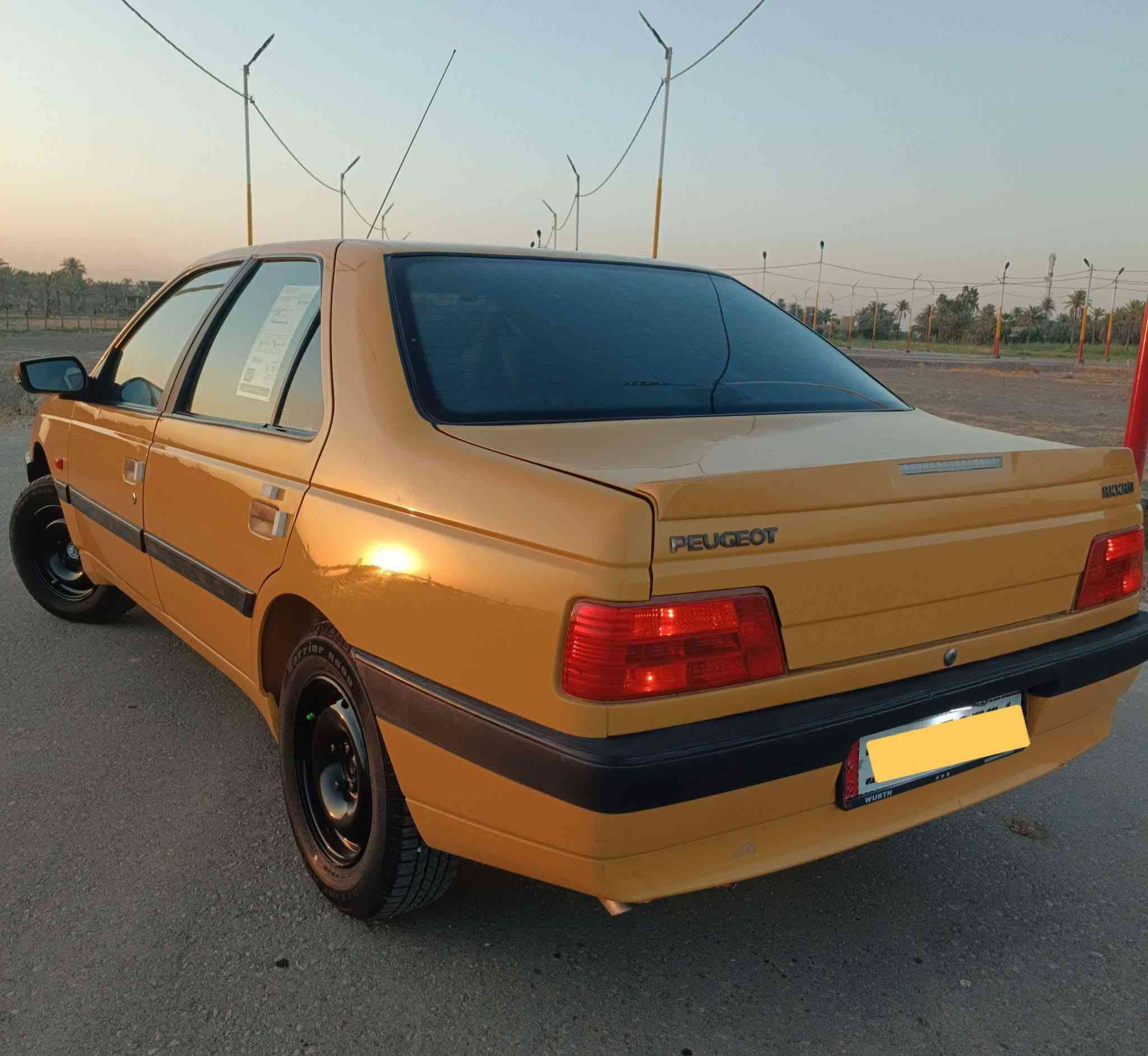 السلام عليكم 
للبيع  أقره المنشور وكلب الصور كدامك وبيك خير وتدلل 
النوع ....بيجو أكد 
الموديل...2016
الرقم ...بغداد دولي باسمي  وابيعلك عقد مروري كبل تحول 
السياره طالعه ب2017 وعله ايد وحده لسه 
الهيئه والغرامات ...0 
السياره جديده استخدام شخصي فقط 
وجاهزه من جميع النواحي كبل للشارع 
عليها سستم صوت gbl
منضومه زنون H1 العالي  شمسي +H3 للناصي يعني تكشف شارع باكمله 
حداديه امامي وخلفي جديده حته دبلات+باتري وتخم تأير 
تخم فلنجات ودسكات كله جديد 
زيوت محرك+كير+بريك+بور كله جديد 
عده صندوك كامله مال شركه 
كير مكينه ع فحص تبريد +تدفئه تجي وشوف 
السياره اكفلها من ضربه وتبديل وفتح ورصعات  وخياس 
مراوح وكتفات كله جديد يعني حماوه ماكو 
بيها رباع مصلحات مو دوسه كامله( رباع فقط) وبيها رشه بجاملغ  أمامي ربعه اثر شخط مو حادث وعندي صورته  ورشه ب هلال خلفي وسياره مصورها قبل صبغ يعني اروح وياك سونار سمكري  كهربائي وين ميعجبك تفحص عادي 
السعر 53 وشرط اذا مو نفس الصور  انطيك مخاسيرك وترجع 
العنوان الديوانية 
للاستفسار الاتصال على الرقم 
***********
