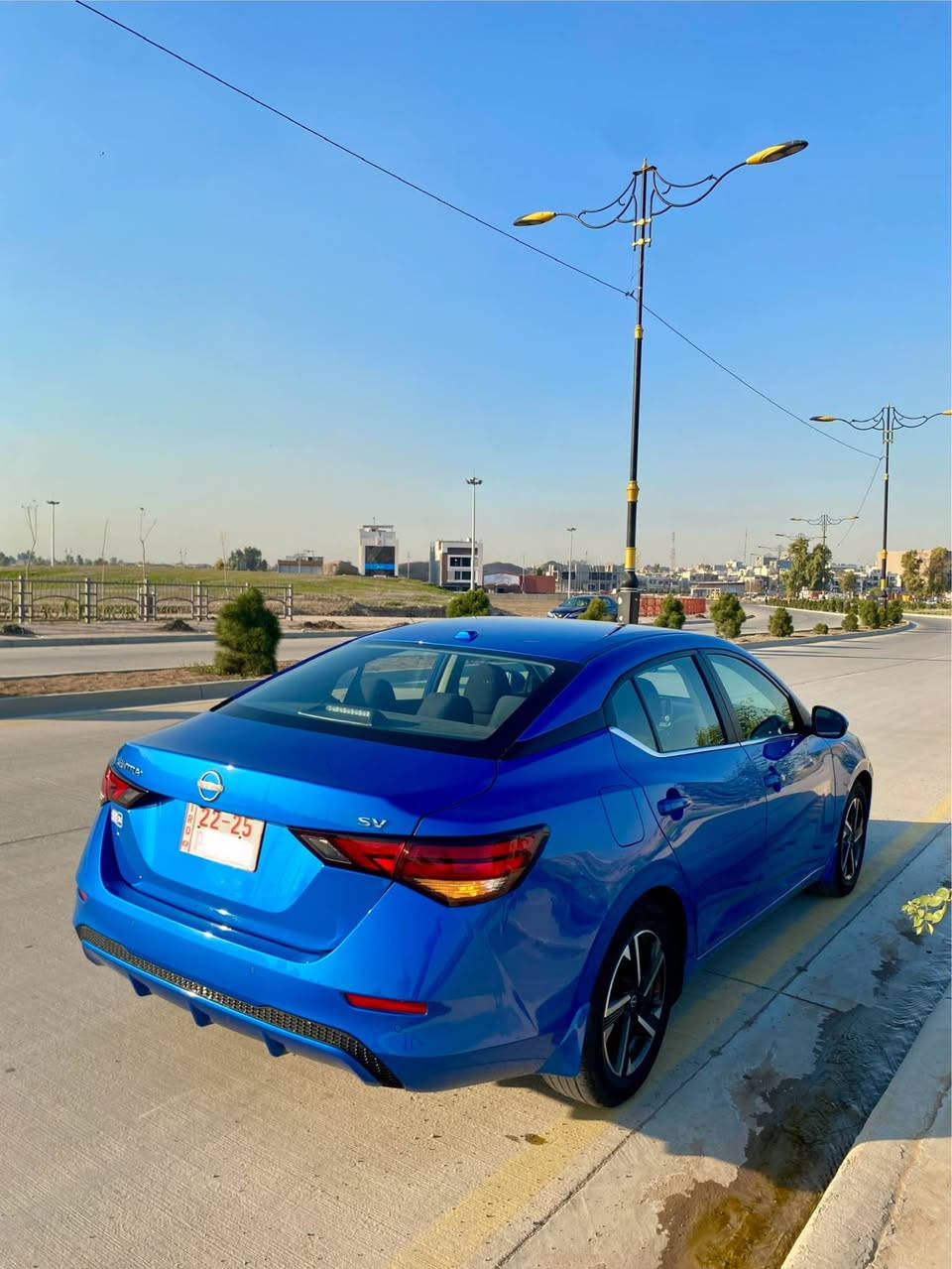 السلام عليكم. 
للبيع

NISSAN SENTRA 2024 SV BLUE 2.0L 4🇯🇵

نيسان سنترا 24.. فول مواصفات. 💯
رادارات 360 درجه 
حساسات 360 درجه 
كامره دواره.
شاشة كبير CarPlay 
شاشة اعطال 
تحكمات ستيرن 
كروز سرعه 
مثبت سرعه 
تحديد مسار 
بصمة تشغيل 
بصمة ابواب 
رادار توقف ذاتي
ماشي 27 الف
ايرباك كلها سليمة 💯
الضرر رأس الجاملغ تعديل وبوند 
رقم كاتي. شرط الترقيم💯

المكان الموصل 📍
تواصل 9647783655653 📞 موصل, نينوى


**إذا كنت صاحب هذا الإعلان وتريد حذفه لأي سبب، رجاءا أرسل رسالة إلى الدعم الفني**