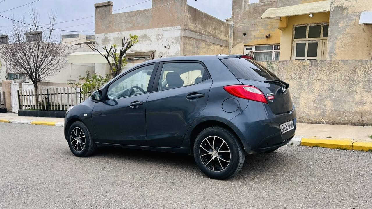 مازدای 2 2012 خلیجی سەیارەیکی زۆر جوان و بێ مەسرەف بەنزین زۆرکەم دەخوا کامل بۆیاخە لەسەر کاڵبونەوە و یەک قرچی بچوکی هەیە سەنەوی بەسەر چووە هەموو شتێکی غرامە و هەموو شتێکی بە شەرت 
72 مەعمەلەیکی برایانە هەڵەبجەی شەهید
*********** حلبجة, السليمانية
