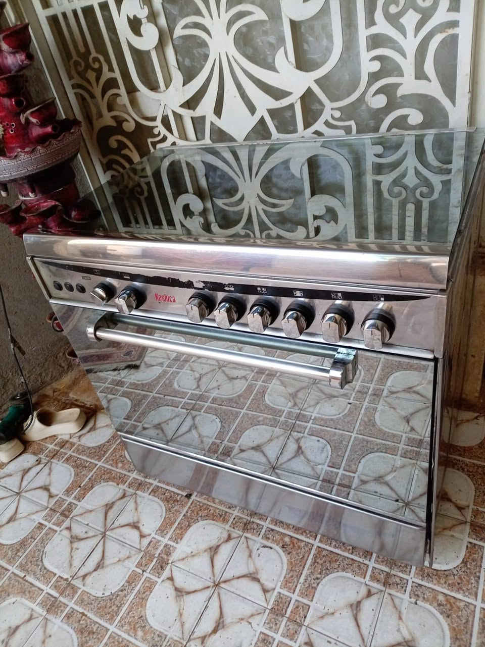 غراض للبيع 
مكلفه بل نشر 
عنوان كوت داموك طشاش 
رقم ***********
