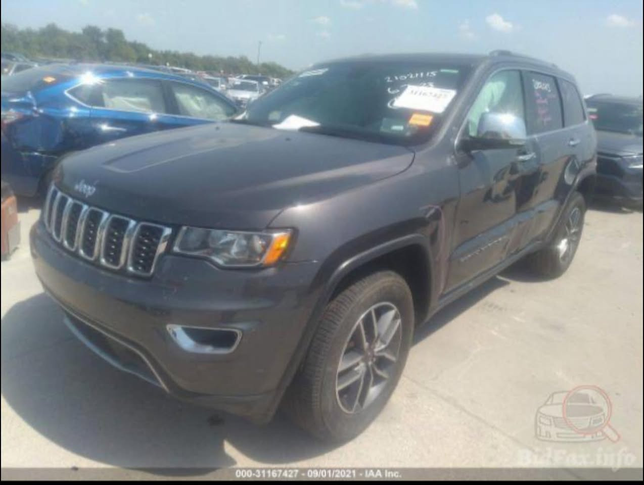 السلام عليكم  جيب امريكا موديل 2020 عل ايدي سيارة ماشي 58 الف  السيارة فول مواصفات شاش كاميرا نفكيشن ستيرن كهرباء كراسي كهرباء جلد تدفئة تبريد صندوق كهرباء فور ويل شفتات مري جانبي رادار جانبي توقف ذاتي باقي المواصفات معروفة والرقم بغداد 
اتصل عل واتساب ***********
