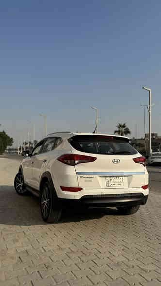 🚗 للبيع:  هيونداي توسان خليجي
📍 مكان السيارة: بغداد – الغزالية الكفاءات
📞 للتواصل ***********
💰 السعر: 168 ورقه – قابل للتفاوض
📊 المسافة المقطوعة: 175 الف  كم
🛠️ المحرك: 4 سلندر – 2000 cc

⚙️ المواصفات عاديه
شاشه و كامرا 
لد نهاري
مري شفط
تحكمات ستيرن 
نظام ايكو 
حساسات
مود درايف

⚠️
السياره بدون صبغ 
فقط بارد بالجاملغ و حافة البنيد بارد 
و مكشر الصبغ شوويه 
الجاملغ الخلفي بيه ضربه بسيطه بدون ما يوكع الصبغ ترجع بارد كل صور موجوده بيه تفاصيل

📌 تفاصيل إضافية:
• رقم السيارة: بغداد 
• باسم المالك تحويل مباشر
• لون السيارة: ابيض
    * حالة السيارة ممتازه
