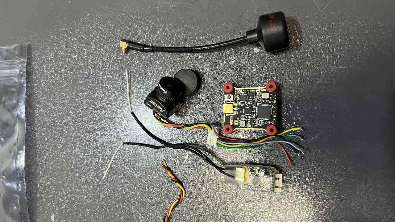 مجموعتين من القطع للبيع

مستخدم

Haisito HB6 Balance Charger
 AC/DC Power Supply Adapter
 XT60 Parallel Charging Board
ما مستخدم
 RunCam FPV Camera
 VTX Board


**إذا كنت صاحب هذا الإعلان وتريد حذفه لأي سبب، رجاءا أرسل رسالة إلى الدعم الفني**