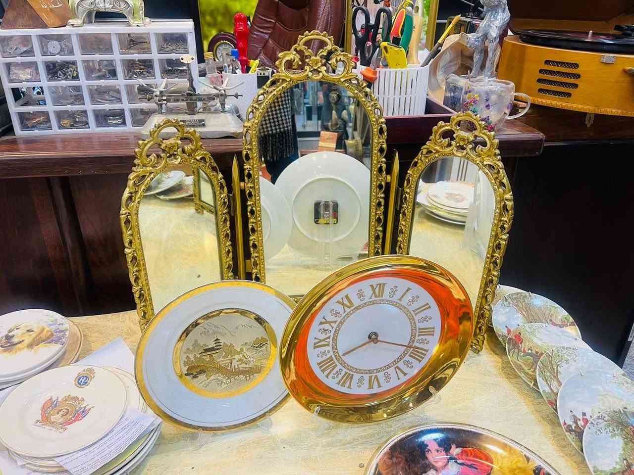 حيث للماضي صوت، وللتاريخ حكاية. نجمع لكم قطعاً نادرة تروي تفاصيل الزمن الجميل." نوفر لكم أجمل التراث القديم خلي بيتك أجمل

شتحب كلشي وسعره كل ما عليك تدخل خاص ودزي الصوره الي تعجبك وانطيك كل التفاصيل عدنه قطع أعمارهم أكثر من ١٠٠ عام


**إذا كنت صاحب هذا الإعلان وتريد حذفه لأي سبب، رجاءا أرسل رسالة إلى الدعم الفني**