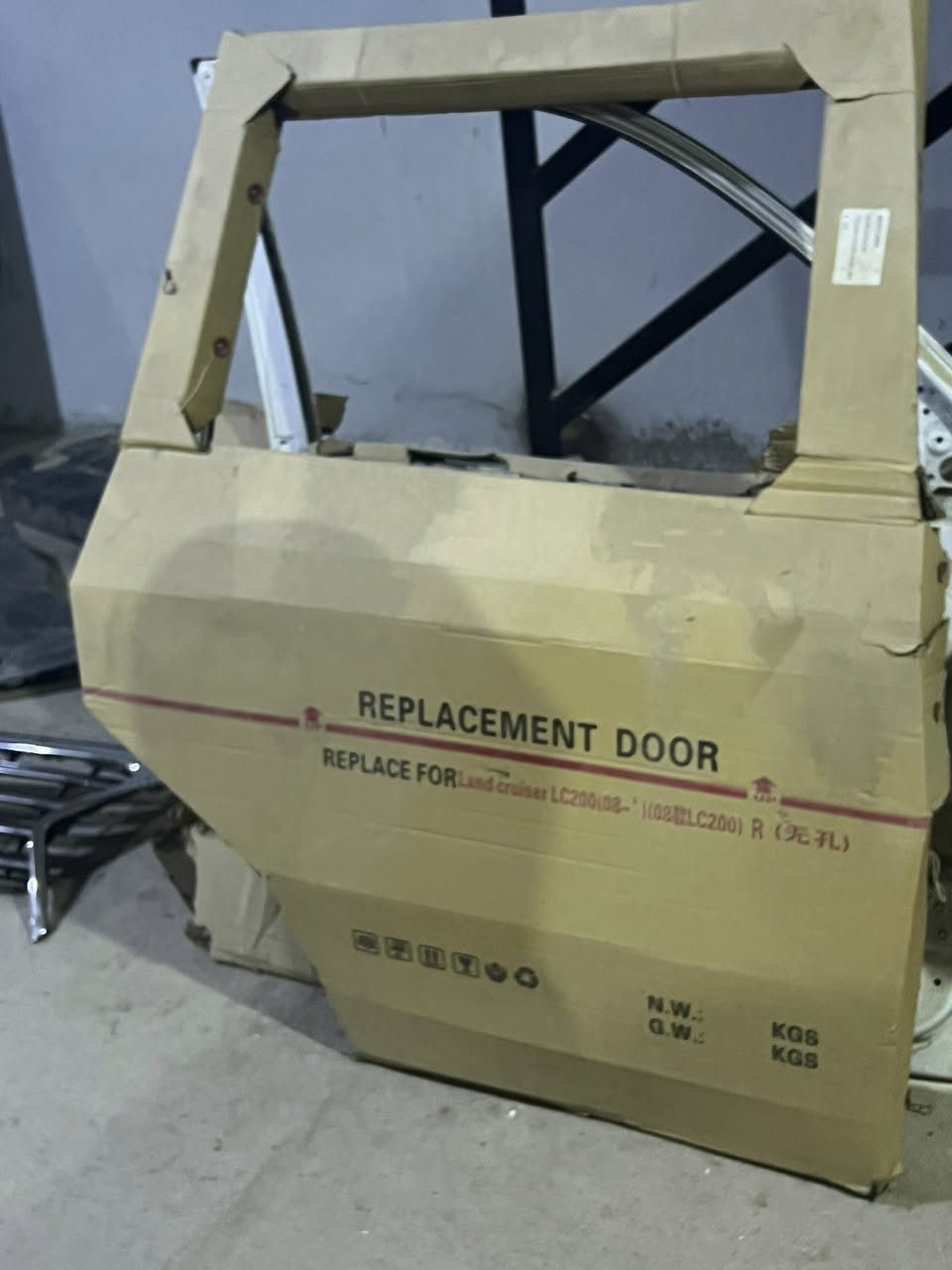 للبيع أغراض لكزز جميع الأغراض اصليه وبدون قطره صبغ
بنيد+ جاملغ سايق+بكلايتات+ماصدات+

شباك دعاميه+ بيبان+ جامات خلفيه+ شفقه جنطه +

دواسات+ يدات بيبان عدد ٤+ جكات بنيد+ غطاء جامات جانبيه 

ملاحظه البيبان يرهمن لاندكروز + لكزز 

والاغراض كلها بلاديه حدثت سيارتي واريد ابيعهن واليريدهن 

شلعه وحده بي خير ويتدلل 

عنواني بابل 

***********
