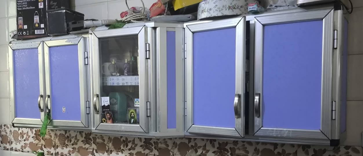 غراض للبيع
كاونتر 
غرفة نوم الكنتور ستة ابواب
كنتور أربعة ابواب
جرابي عدد اربعه مفرد
وعندي طخم قنفات عشرة مقعد متضرر الي يريدة يأخذه بلاش


**إذا كنت صاحب هذا الإعلان وتريد حذفه لأي سبب، رجاءا أرسل رسالة إلى الدعم الفني**