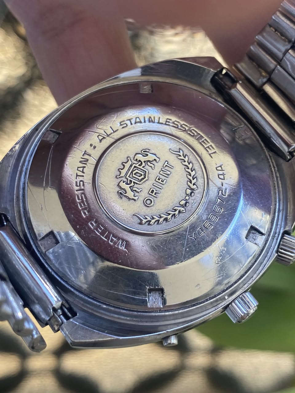 السلام عليكم 
اورينت دولي 
اتوماتيك 
انتاج ١٩٧٩
مينا مميزة
تعمل بكفاءة عالية
ستانلس ستيل بالكامل 
مقاومة للماء 
زجاج مقاوم للخدوش
القطر ٤٣
السعر ١١٥ 
يوجد توصيل لجميع المحافظات 
***********
