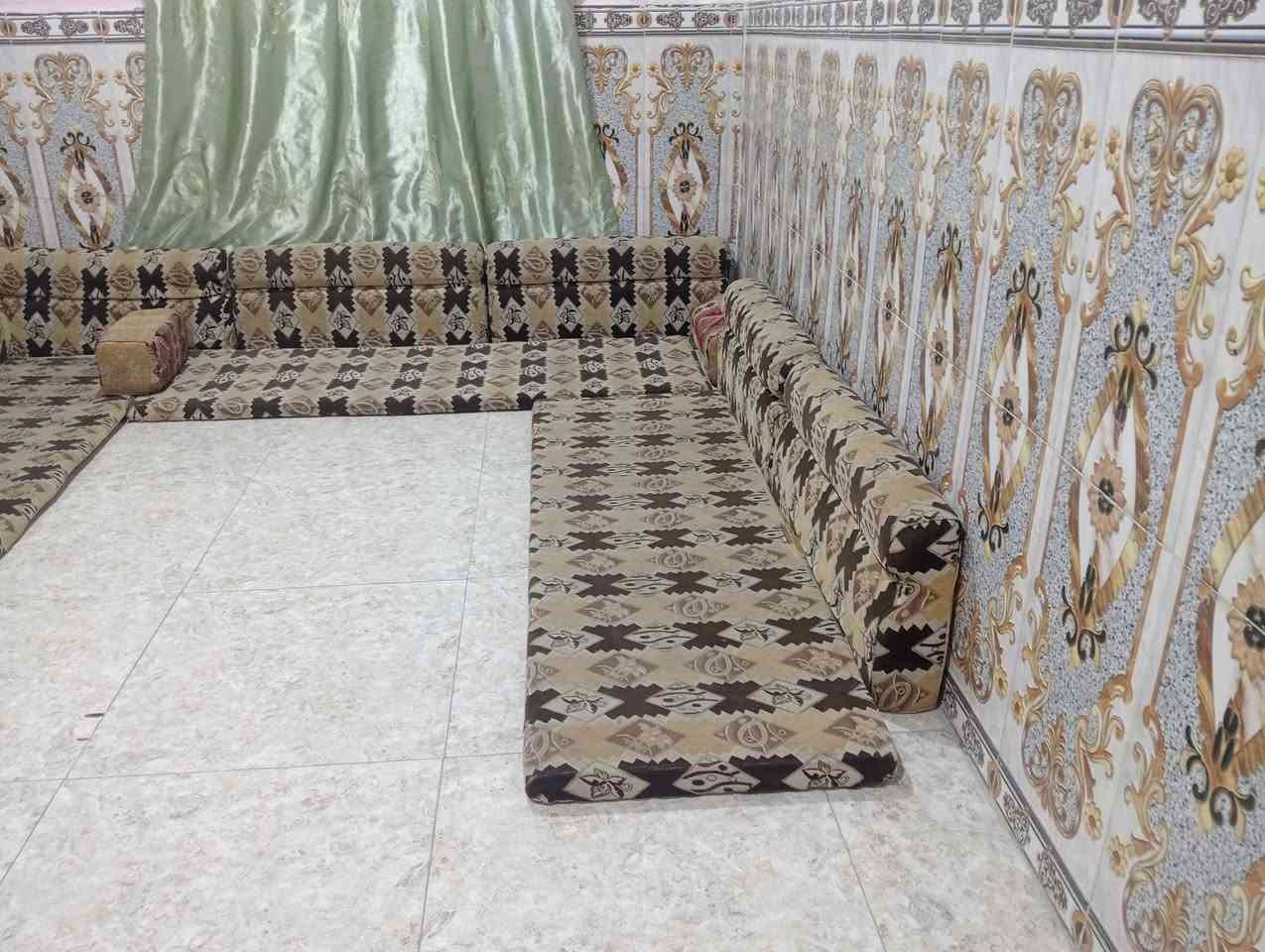 جلسه عربيه البيع العنوان الموافقيه  راقم الهاتف ***********
